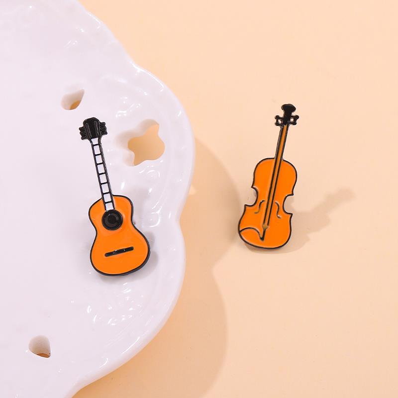 Pins Custom Bass Guitar Brooch - đánh giá và giá Musical Instrument Symbols